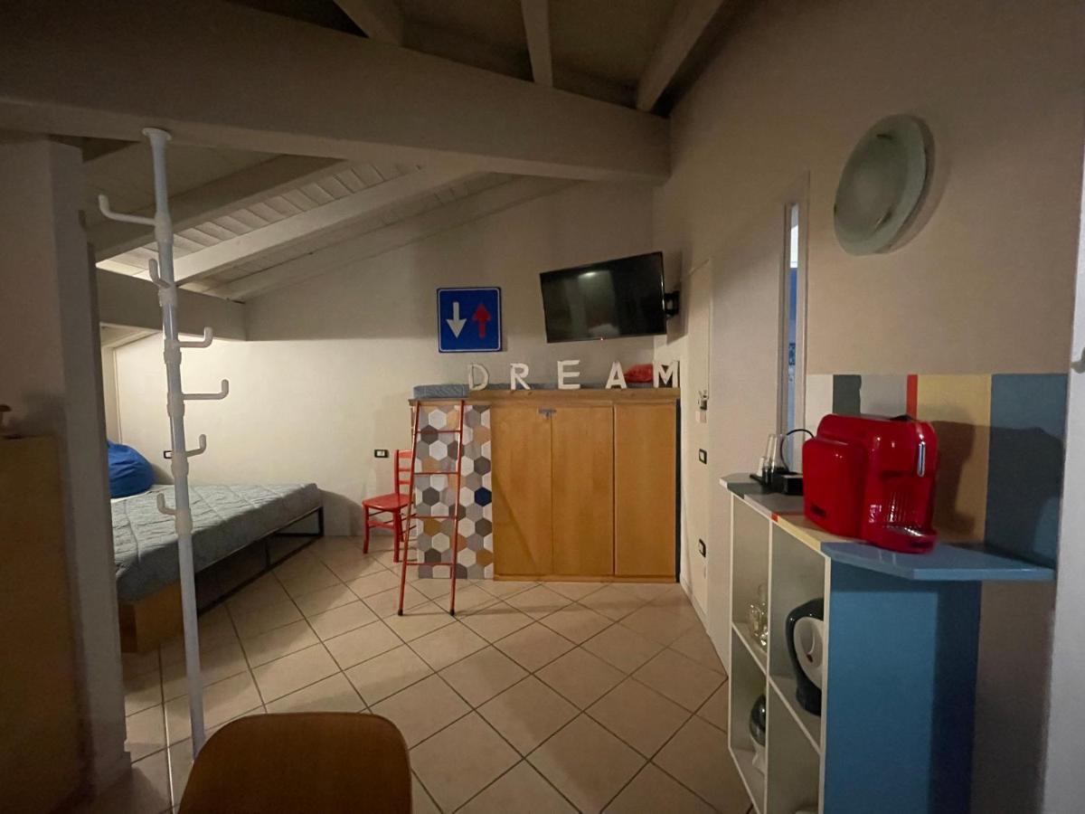 Apartament Mansardine Metropolitane Brescia Zewnętrze zdjęcie